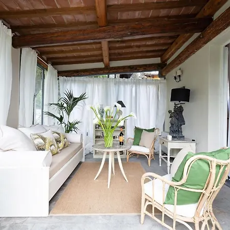 Nanni, Romantic And Luxury With Pool Villa Pescia