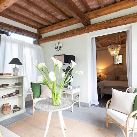 Nanni, Romantic And Luxury With Pool Villa Pescia