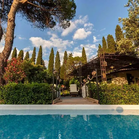 ヴィラ Nanni, Romantic And Luxury With Pool *