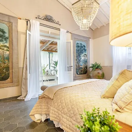 Nanni, Romantic And Luxury With Pool Willa *