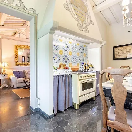 Willa Nanni, Romantic And Luxury With Pool